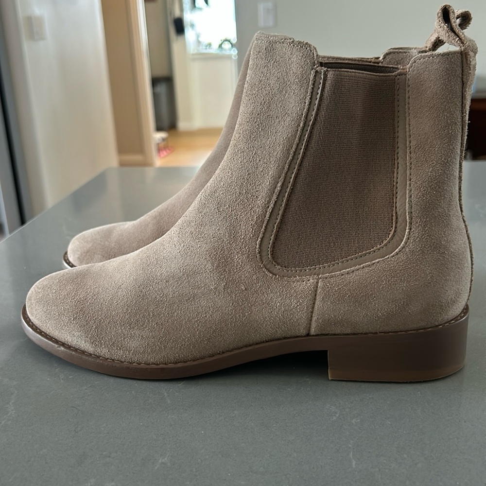 Brand new Thursday boots